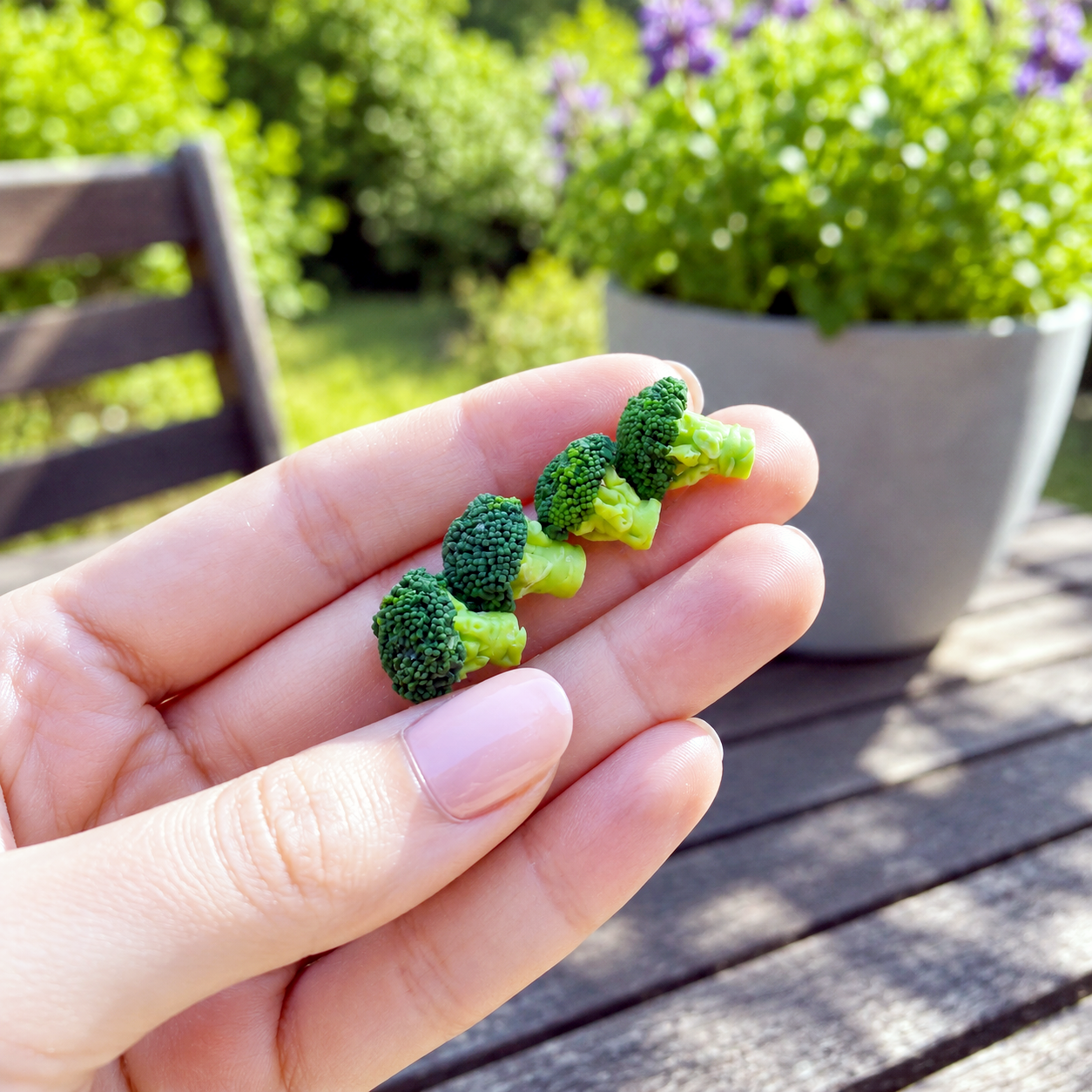 1:6 Scale Miniature Broccoli Basket Set – Dollhouse Realistic Chopped Broccoli Florets in Wicker Basket, Handmade Polymer Clay Kitchen Vegetable for Blythe BJD Diorama