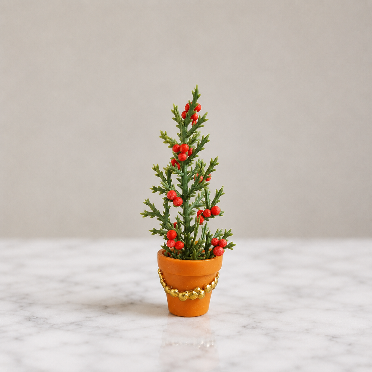 FDMINI Mini Christmas Tree in Terracotta Pot – 2 Styles Gold & Silver Beaded Miniature Potted Holiday Plant for 1:12 Dollhouse & Roombox