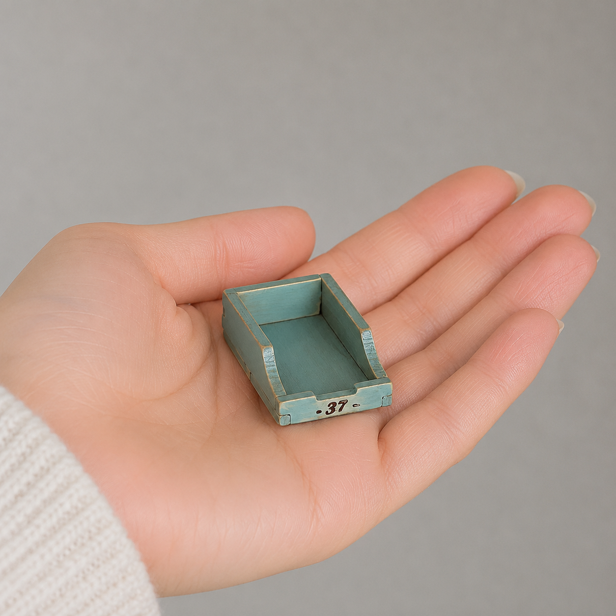 FDMINI Mini Vintage Wooden Storage Set – 4-Piece Handmade Miniature Shelf, Crate & Divided Box in Antique Blue for 1:6 1:8 Scale Dollhouse, BJD & Blythe