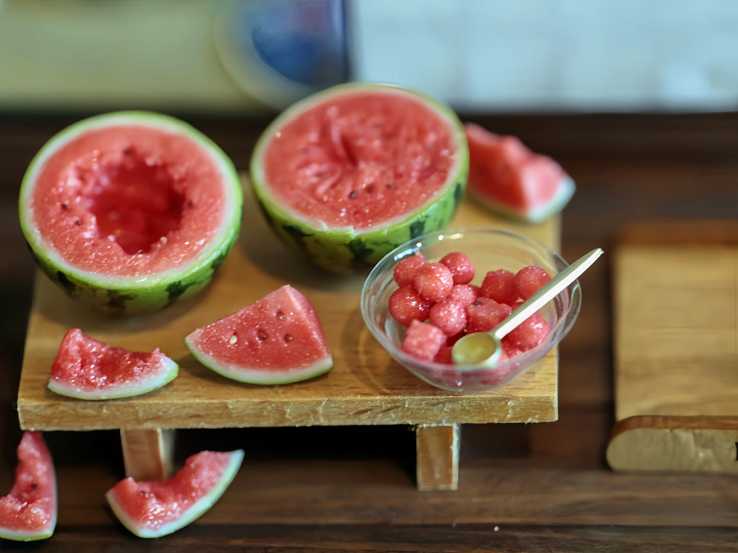 7Pcs Miniature Watermelon Set – Hand-Sculpted 1:6 Scale Watermelon, Whole/Halved/Sliced/Bitten, Realistic Summer Fruit for Blythe & Barbie Dioramas, Resin Jewelry & Polymer Clay Miniatures
