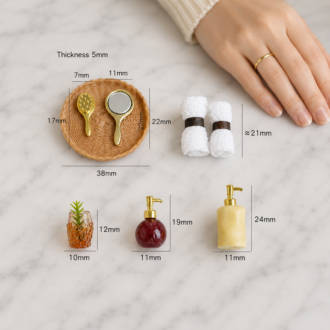 FDMINI Mini Bathroom Vanity Tray Set – 2 Styles Miniature Soap Dispensers, Towels & Accessories for 1:12 Scale Dollhouse & Roombox