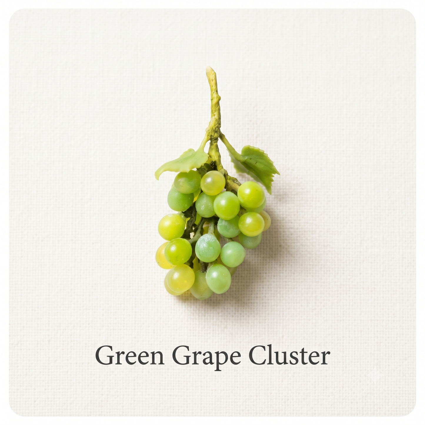 Miniature Green Grape Cluster – Hand-Sculpted 1:12 Scale Dollhouse Green Grapes with Vine Leaves and Realistic Stem, Tiny Muscat-Style Fruit for Dioramas & Polymer Clay Food Miniatures