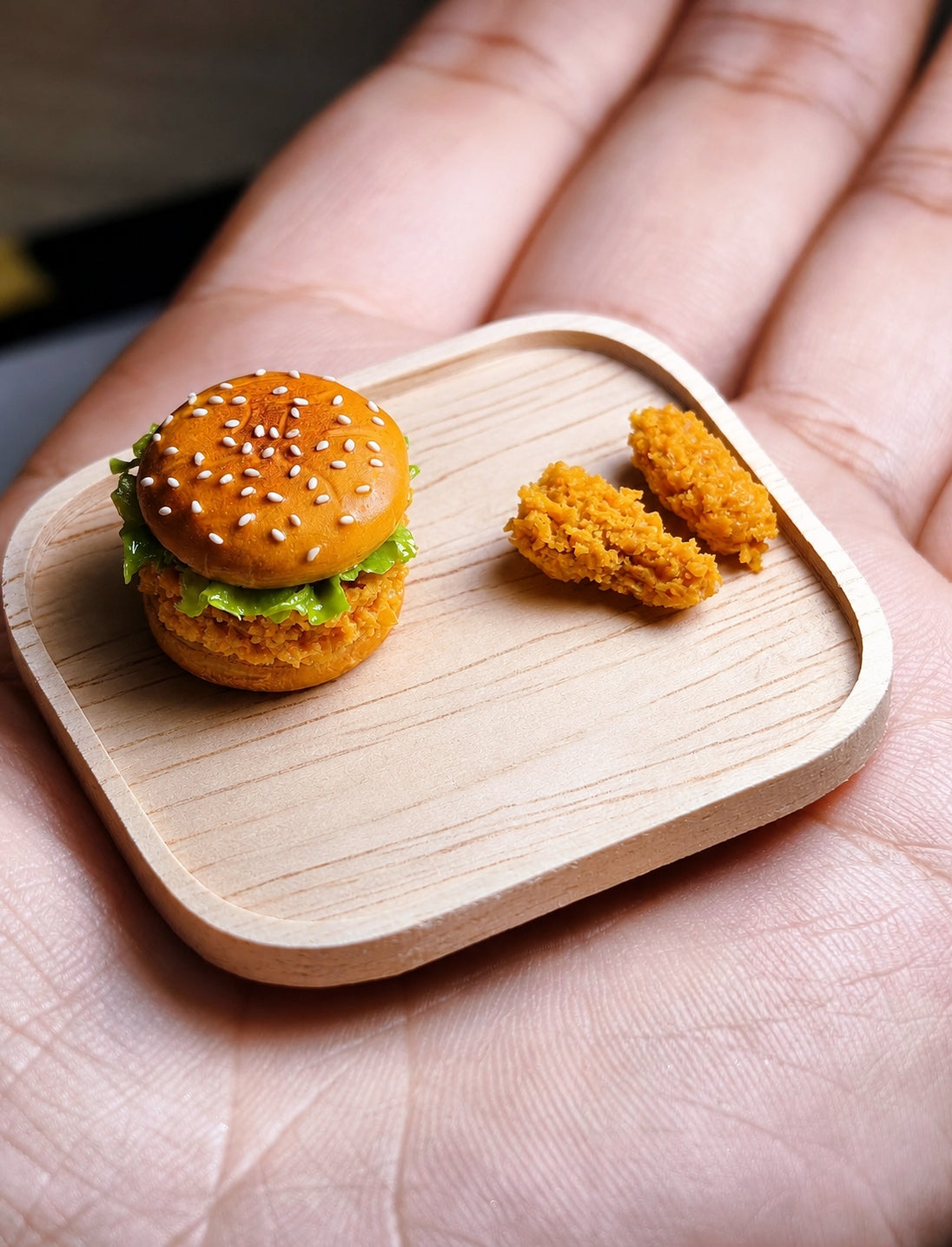 Miniature Burger Collection - Hand-Sculpted 1:6 Scale Dollhouse Burgers, 4 Styles: Classic Cheeseburger, Sesame Beef Burger, Fried Chicken Burger & Breakfast Muffin Sandwich, Realistic Tiny Fast Food for Blythe & Barbie Dioramas, Polymer Clay Food