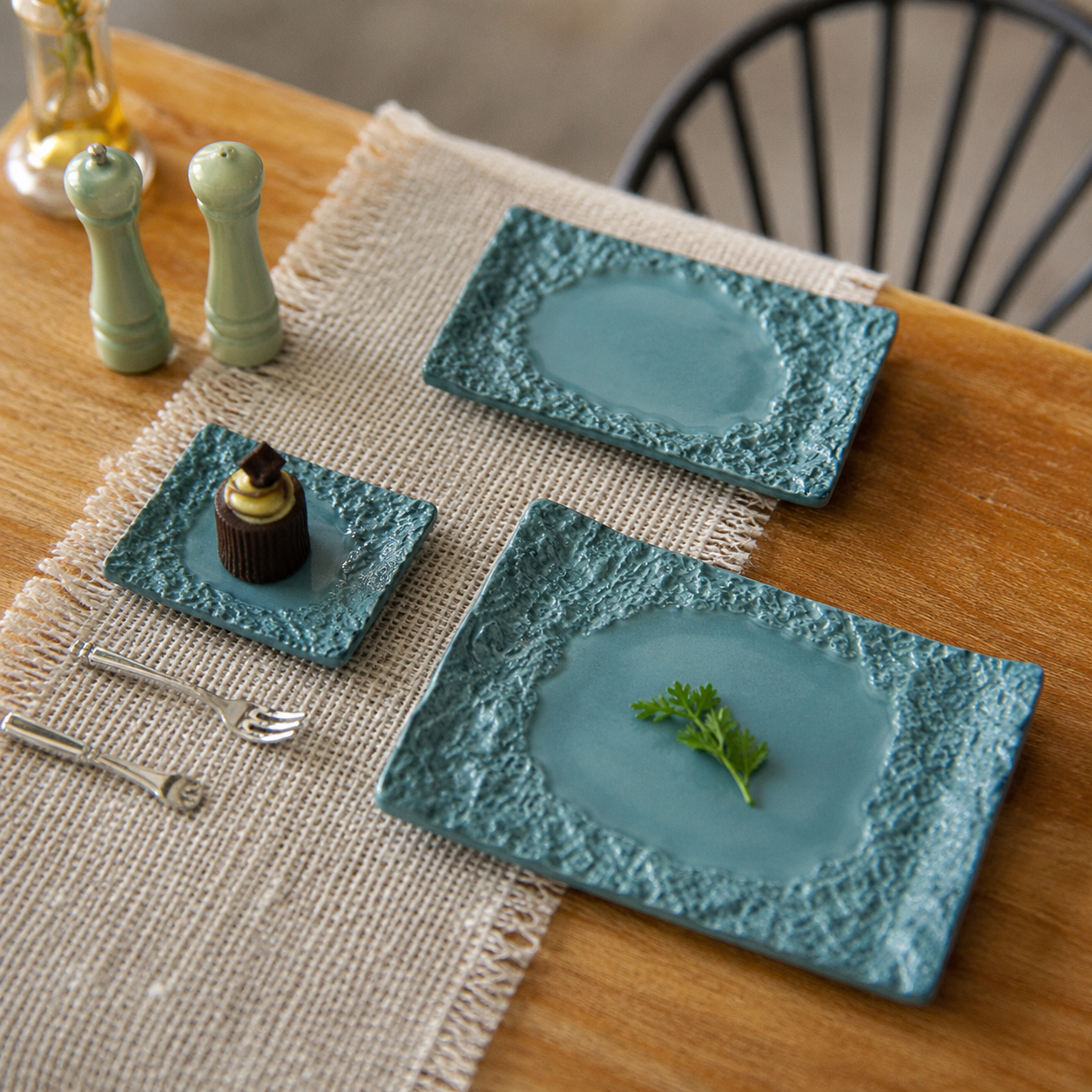 FDMINI Mini Rectangular Stone-Texture Plates – 4 Colors × 3 Sizes Miniature Steak Plate & Serving Tray for 1:6 Dollhouse, BJD & Blythe Scenes