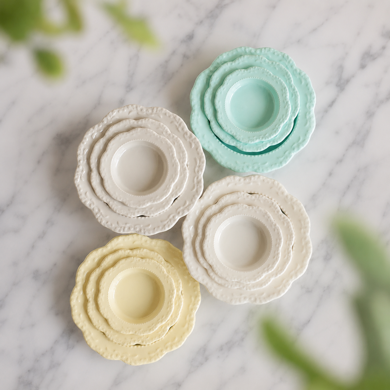 FDMINI Mini Lace-Edge Dishes – 4 Colors × 3 Sizes French Embossed Miniature Dessert Bowls for 1:12 Dollhouse & Roombox