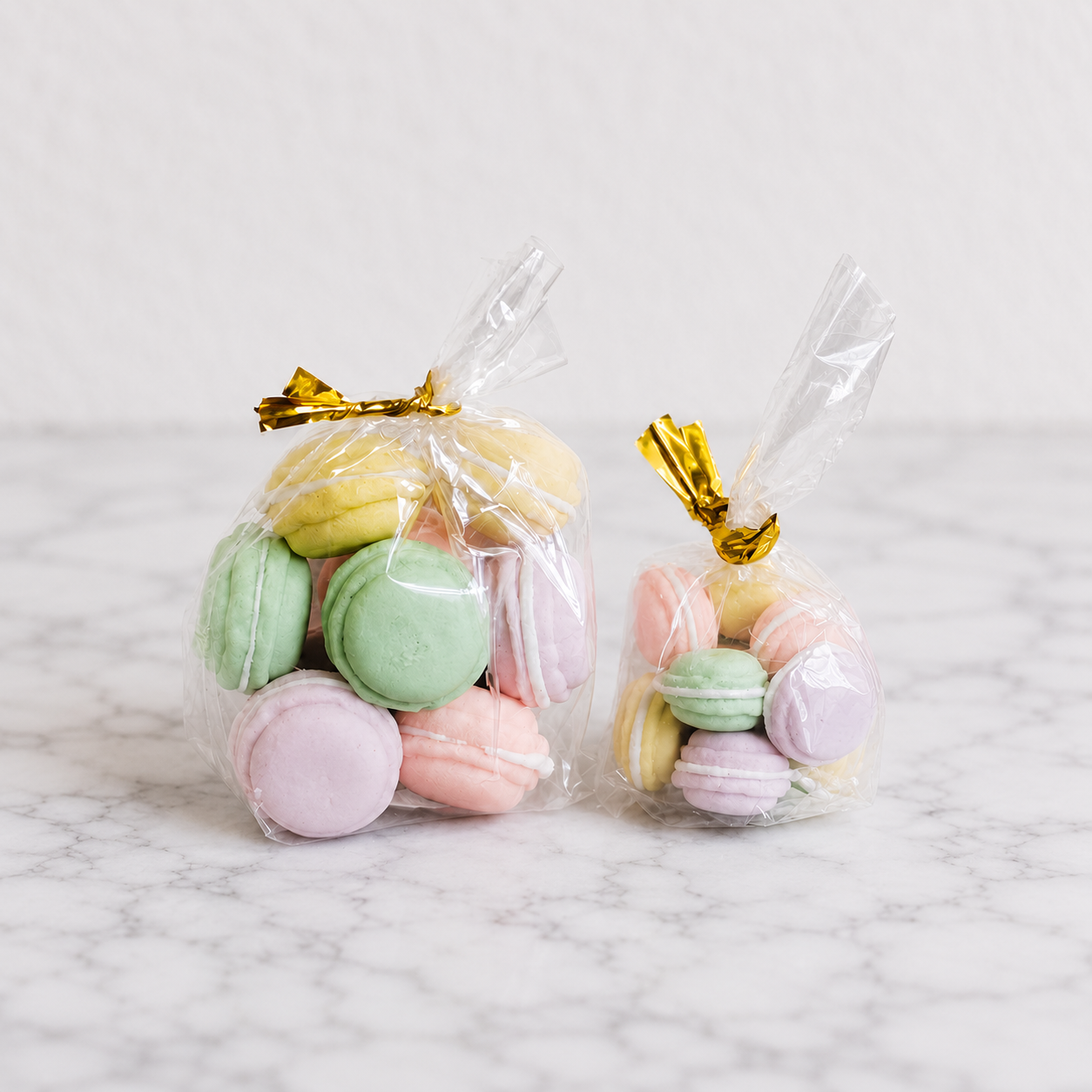 FDMINI Mini Macarons – 2 Sizes Miniature Resin Macaron Dessert Food Props for 1:12 Dollhouse Afternoon-Tea & Diorama Scenes