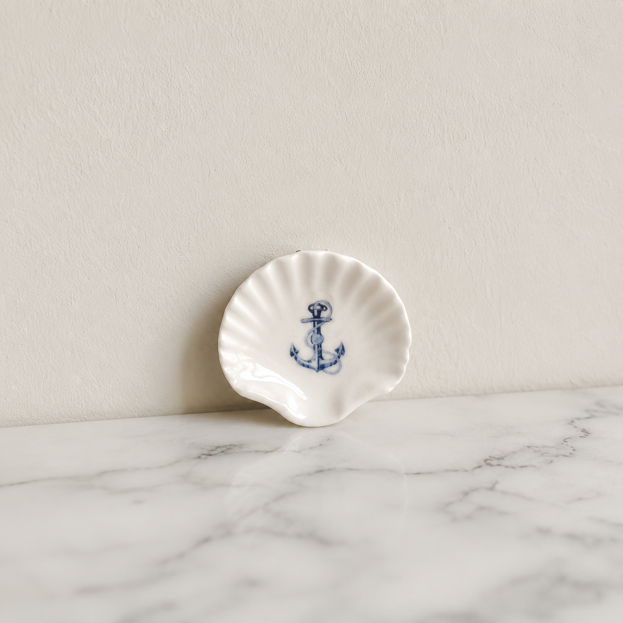 FDMINI Mini Ceramic Plates – 6 Coastal Shell & Embossed Floral Designs Miniature Dish Props for 1:6 Scale Dollhouse, BJD & Blythe Scenes