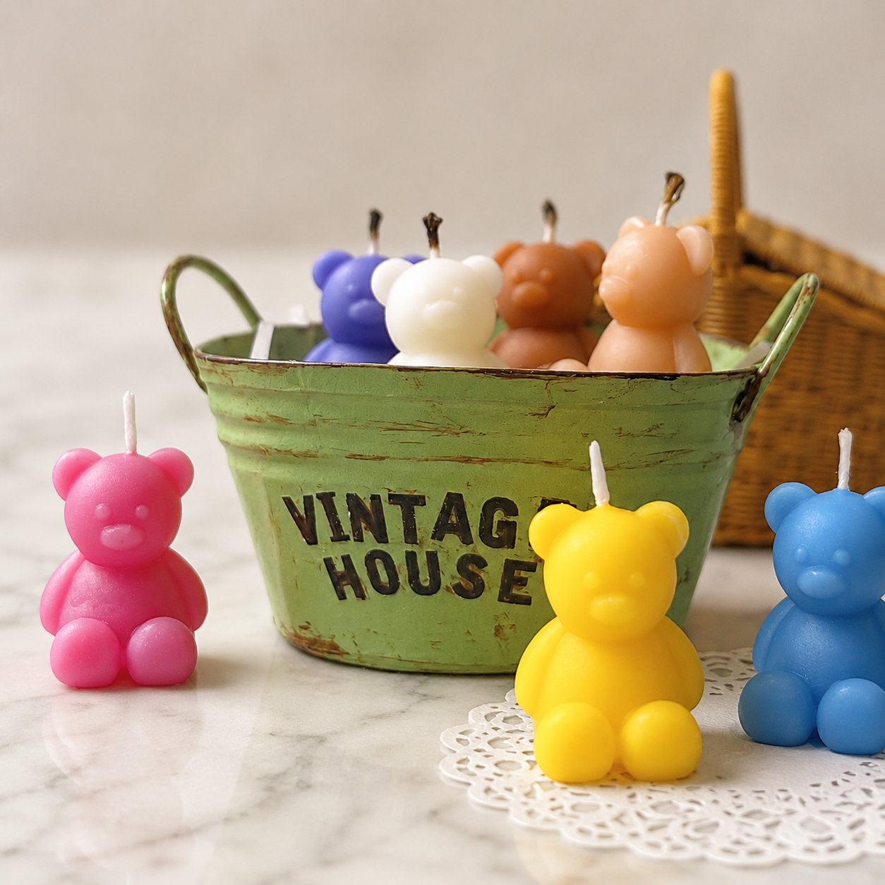 FDMINI Mini Teddy Bear Candles – Set of 8 Cute Handmade Miniature Bear Candles for 1:6 1:8 1:12 Scale Dollhouse, BJD & Blythe Scenes