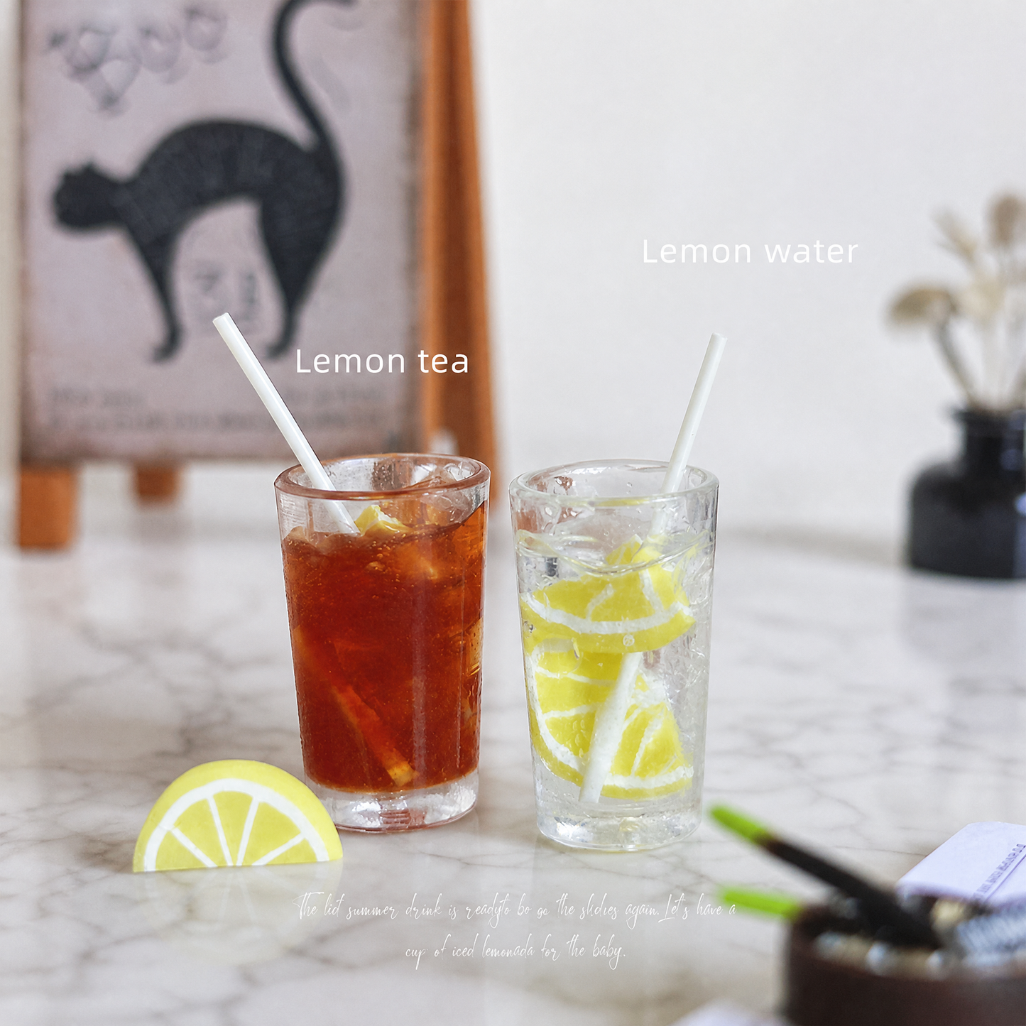 FDMINI Mini Summer Drinks – 2 Styles Miniature Lemon Tea & Lemon Water for 1:6 & 1:12 Dollhouse Kitchen & Diorama Scenes