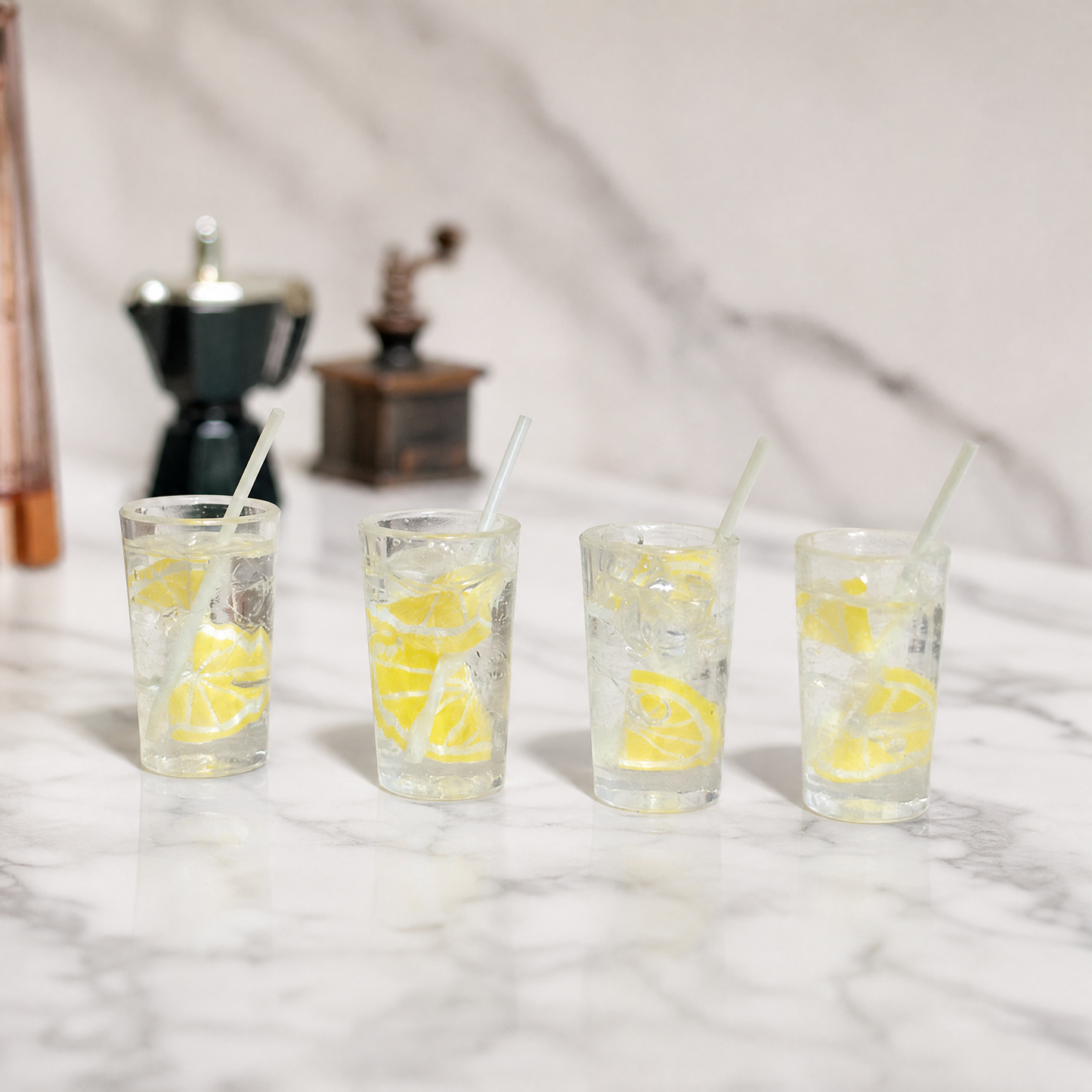 FDMINI Mini Summer Drinks – 2 Styles Miniature Lemon Tea & Lemon Water for 1:6 & 1:12 Dollhouse Kitchen & Diorama Scenes
