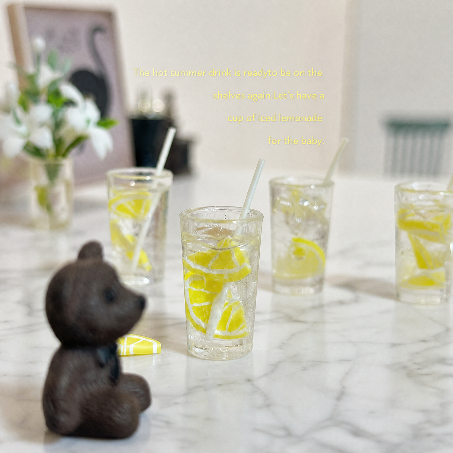 FDMINI Mini Summer Drinks – 2 Styles Miniature Lemon Tea & Lemon Water for 1:6 & 1:12 Dollhouse Kitchen & Diorama Scenes