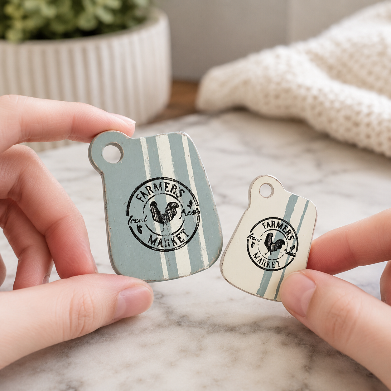 FDMINI Mini Vintage Cutting Boards – Set of 2 Miniature Farmhouse Serving Boards for 1:6 Scale Dollhouse, BJD & Blythe Kitchen Scenes