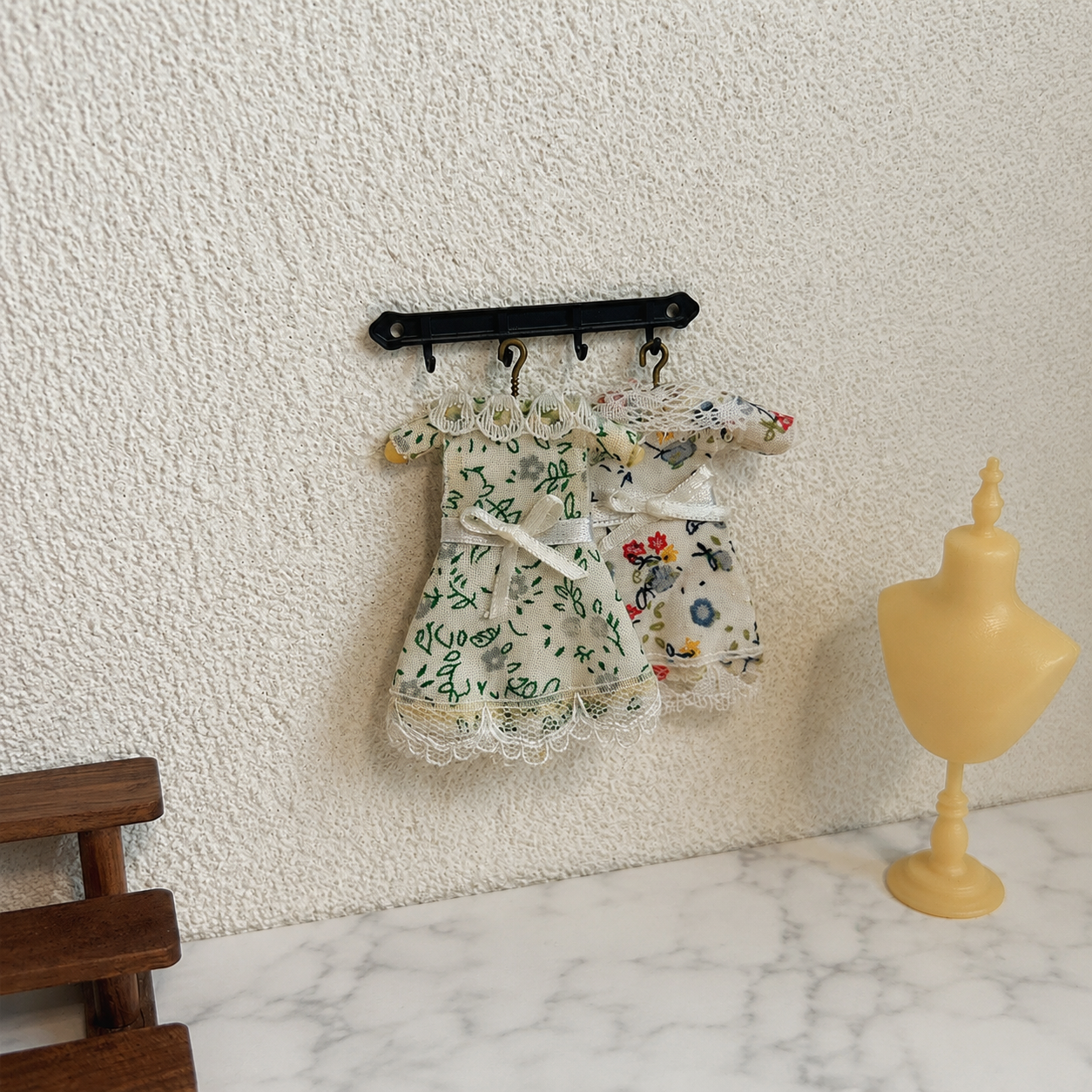 FDMINI Mini Floral Dress – 4 Prints Miniature Lace-Trim Doll Dress on Hanger for 1:12 Dollhouse Wardrobe & Diorama Scenes