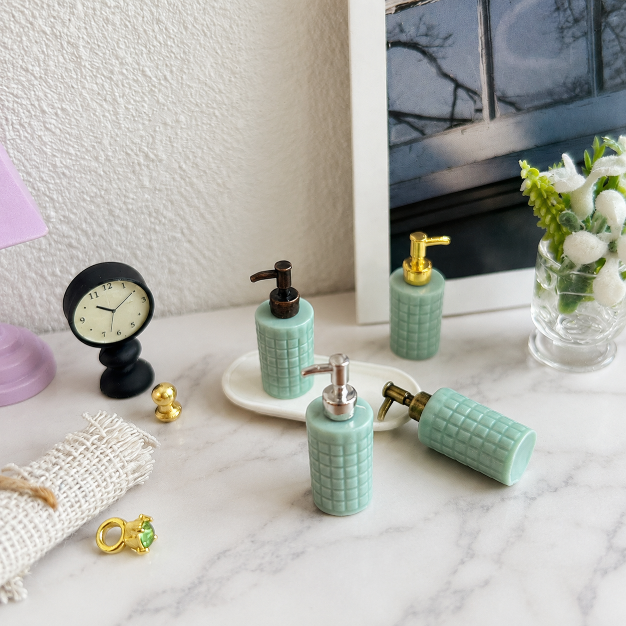 FDMINI Mini Soap Dispenser – 3 Bottle Colors × 4 Metal Pump Finishes Miniature Ceramic Lotion Pump Bottle for 1:12 Dollhouse Bathroom Scenes