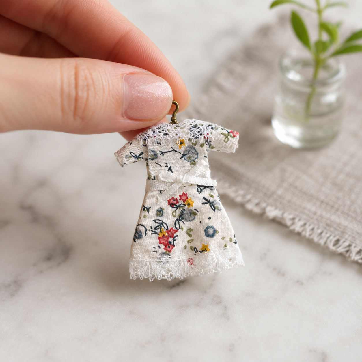 FDMINI Mini Floral Dress – 4 Prints Miniature Lace-Trim Doll Dress on Hanger for 1:12 Dollhouse Wardrobe & Diorama Scenes