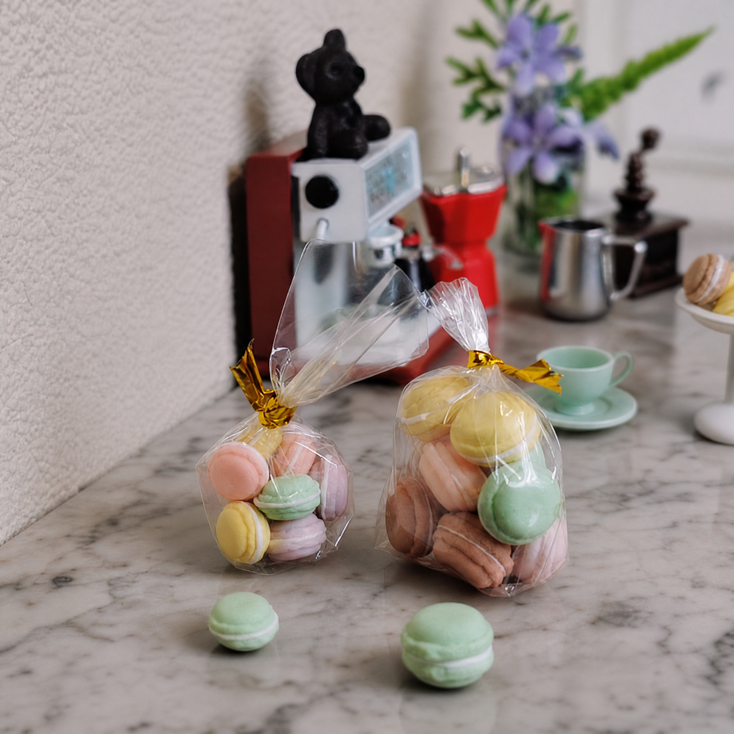 FDMINI Mini Macarons – 2 Sizes Miniature Resin Macaron Dessert Food Props for 1:12 Dollhouse Afternoon-Tea & Diorama Scenes