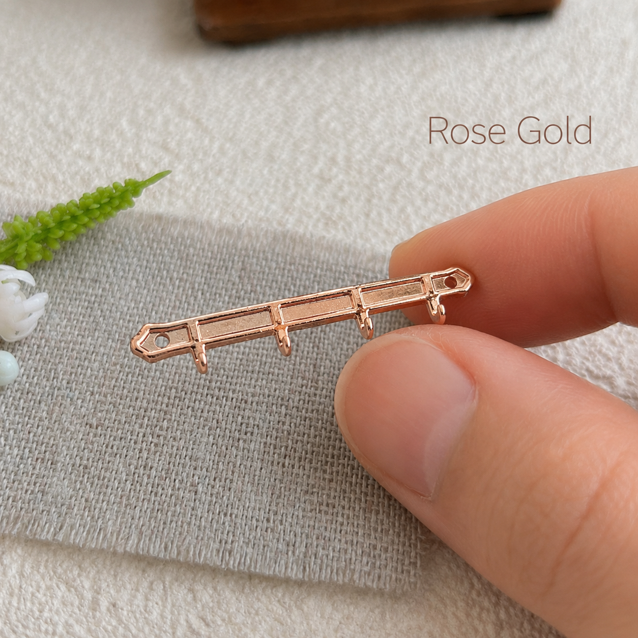 FDMINI Mini Wall Key Rack – 6 Colors Miniature Metal Hook Rail for 1:12 Dollhouse Entryway, Hallway & Room Scenes
