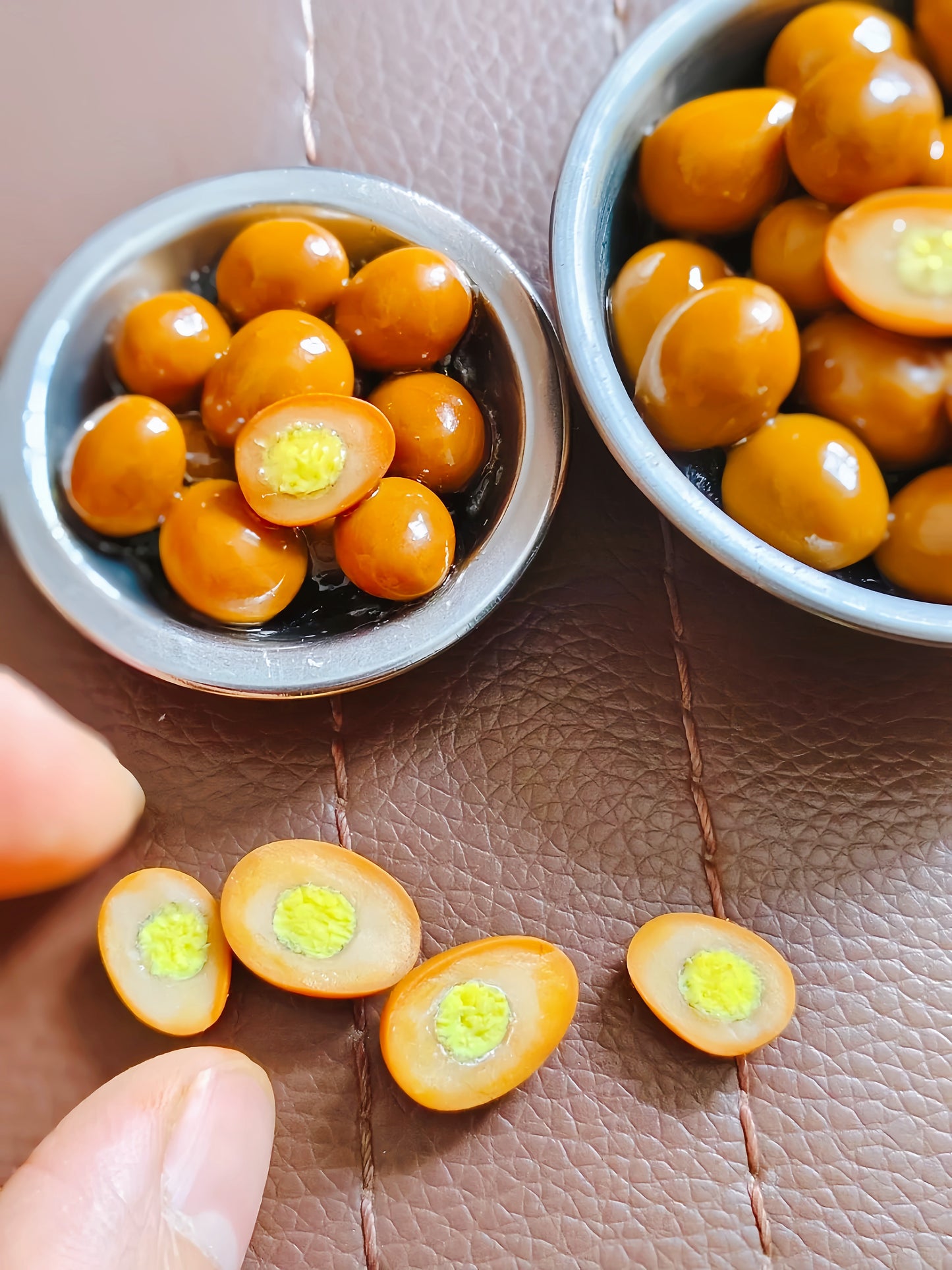 8Pcs Miniature Tea Egg Set – Hand-Sculpted 1:6 Scale Chinese Braised Tea Eggs, Whole and Halved with Glossy Shell and Cross-Section Yolk, Realistic Tiny Asian Street Food for Blythe & Barbie Dioramas, Resin Jewelry & Polymer Clay Food